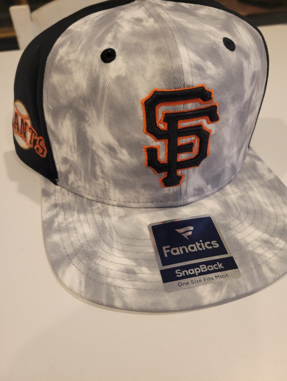 NWT Fanatics San Francisco Giants Smoke Dye Flat Brim Snapback Baseball Hat One